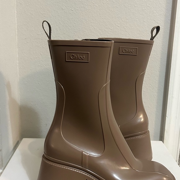 Women's Chloe Betty Rain Boot - Picture 5 of 6